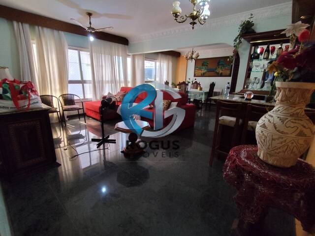 #959 - Apartamento para Venda em Santos - SP