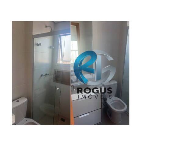 #970 - Apartamento para Locação em Santos - SP